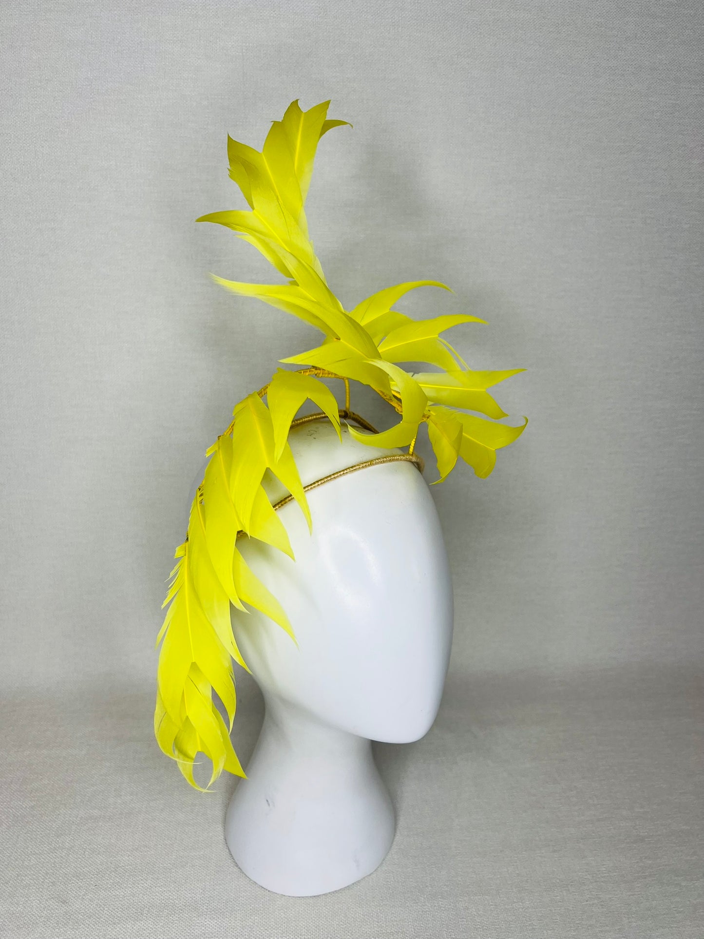 Ada - yellow - Hat Ensemble