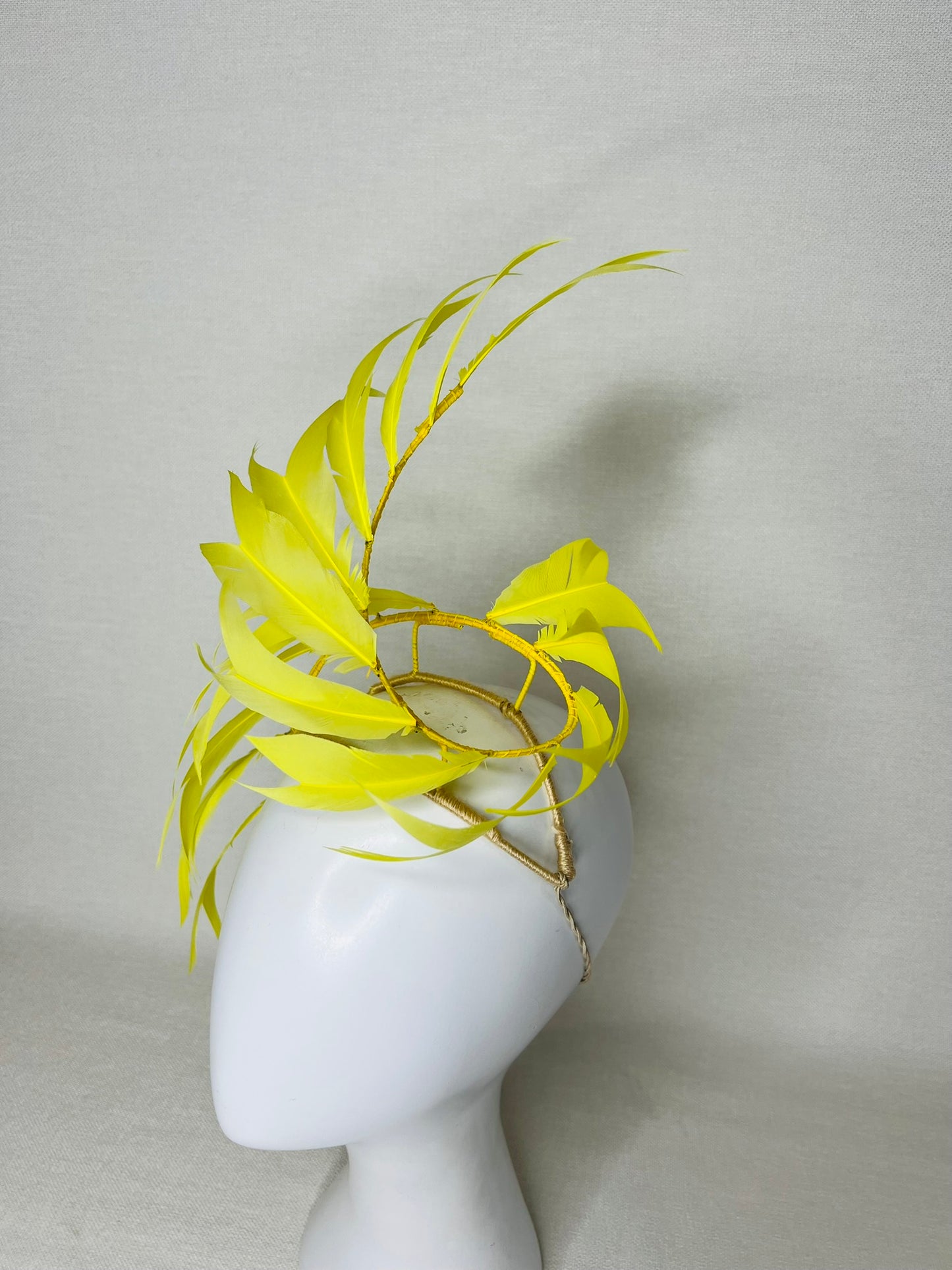 Ada - yellow - Hat Ensemble