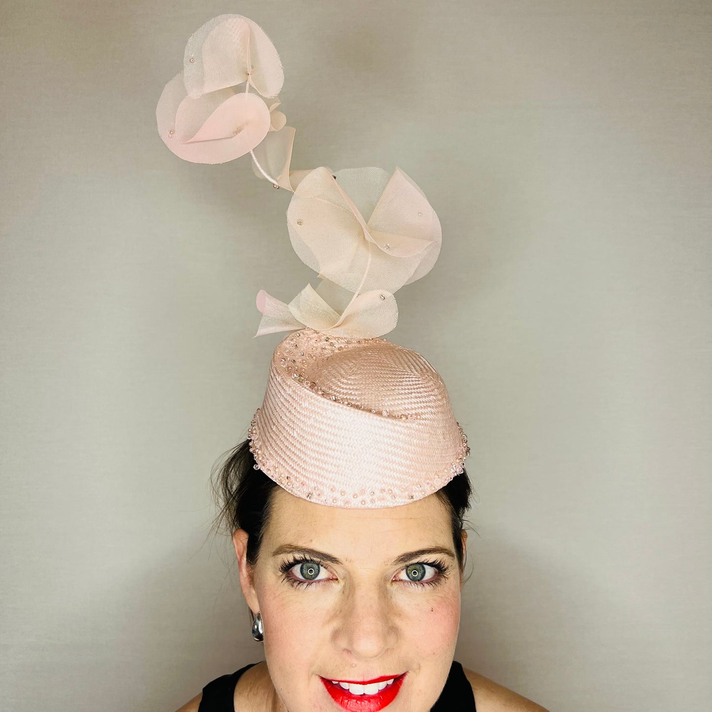 Isabelle - Hat Ensemble