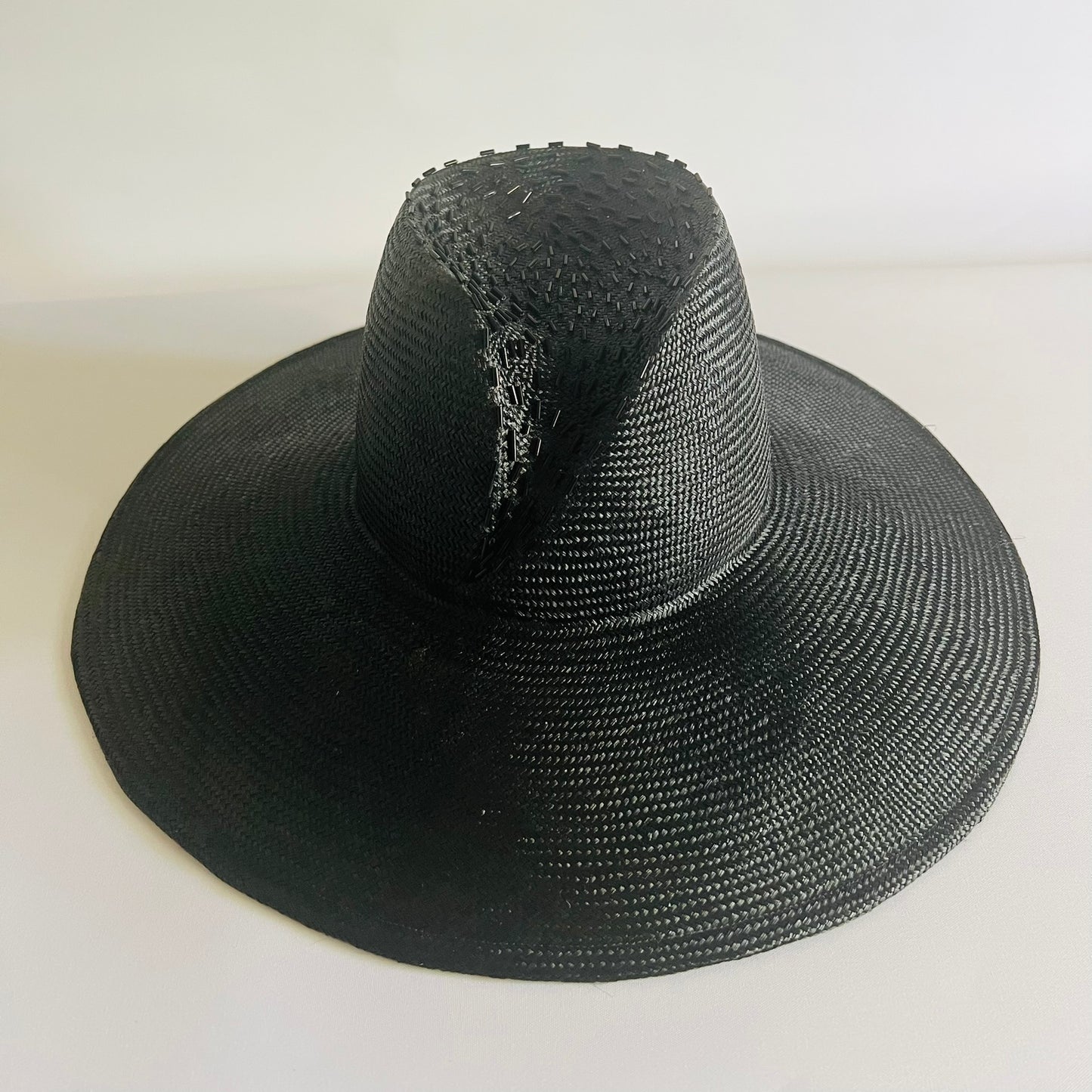 Eliza - Hat Ensemble