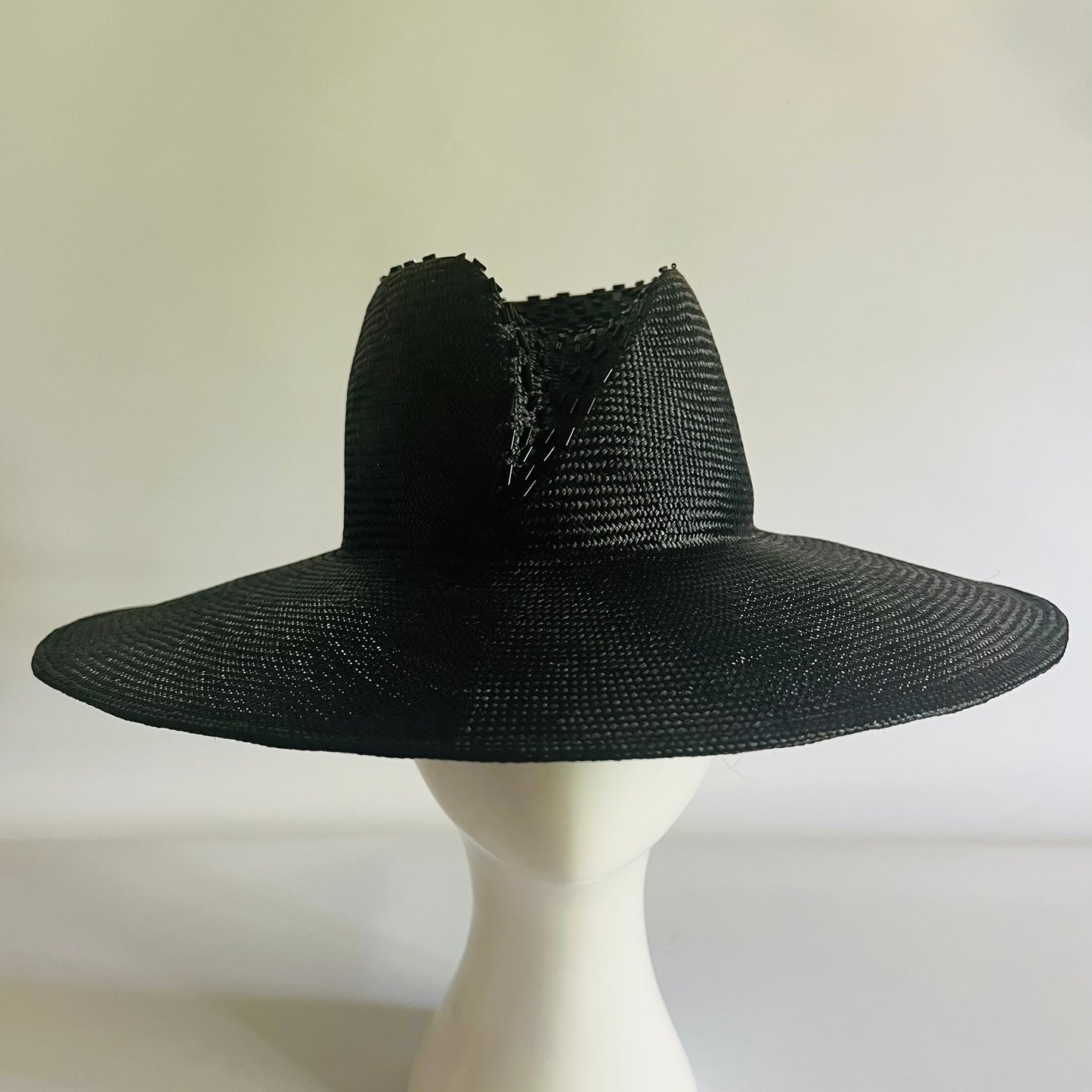 Eliza - Hat Ensemble