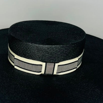 Frankie - Hat Ensemble